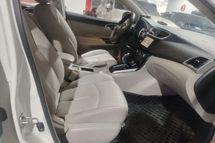 Used Nissan Sylphy 2016 1.6XV CVT Smart Enjoyment Version Right Front Seat
