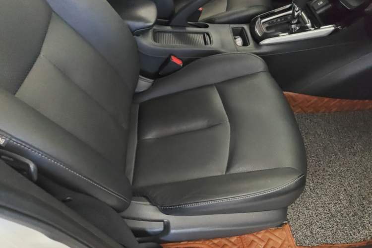 Used Nissan Sylphy 2016 1.6XV CVT Smart Enjoyment Version Right Front Seat