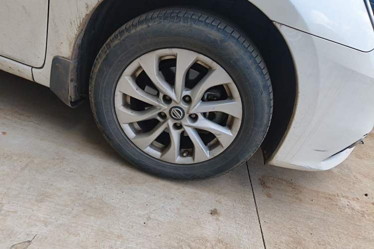 Used Nissan Sylphy 2016 1.6 XL CVT Deluxe Edition Right Front Wheel Hub