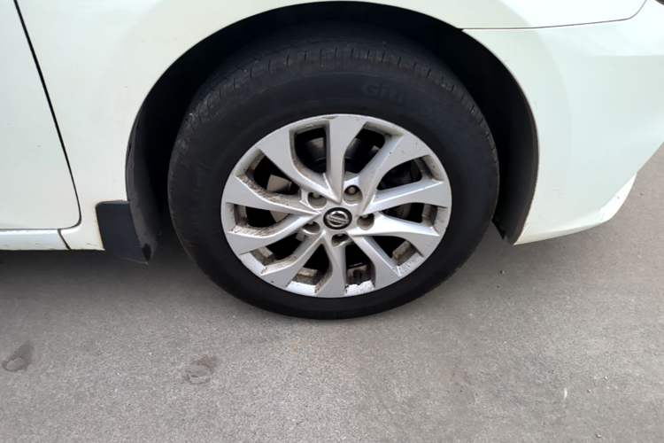 Used Nissan Sylphy 2016 1.6 XL CVT Deluxe Edition Right Front Wheel Hub