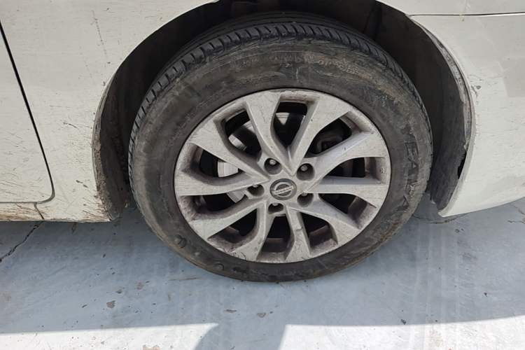 Used Nissan Sylphy 2016 1.6 XL CVT Deluxe Edition Right Front Wheel Hub