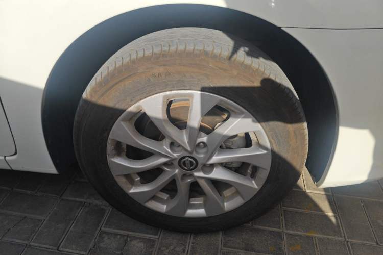 Used Nissan Sylphy 2016 1.6 XL CVT Luxury Edition Right Front Wheel Hub
