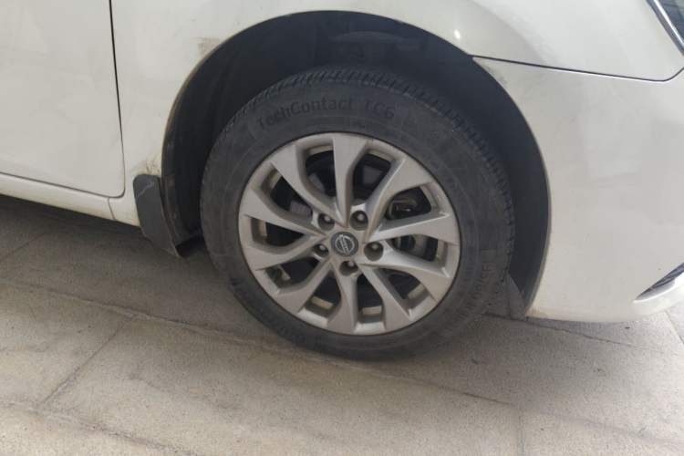 Used Nissan Sylphy 2016 1.6 XL CVT Deluxe Edition Right Front Wheel Hub