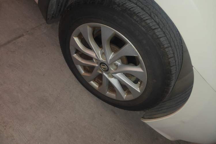 Used Nissan Sylphy 2016 1.6 XL CVT Deluxe Edition Right Front Wheel Hub