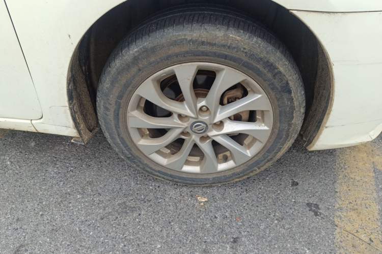 Used Nissan Sylphy 2016 1.6 XL CVT Luxury Edition Right Front Wheel Hub