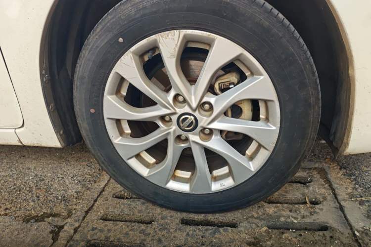 Used Nissan Sylphy 2016 1.6XV CVT Smart Enjoyment Version Right Front Wheel Hub