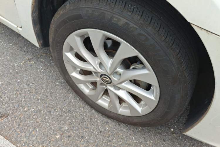 Used Nissan Sylphy 2016 1.6 XL CVT Deluxe Edition Right Front Wheel Hub