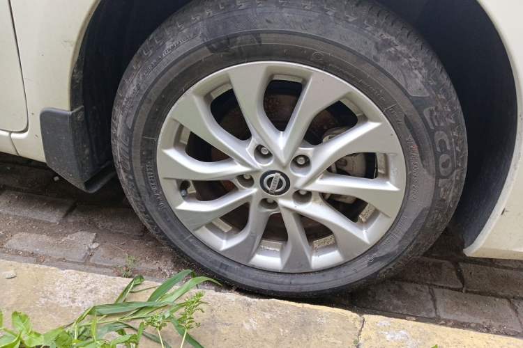 Used Nissan Sylphy 2016 1.6 XL CVT Deluxe Edition Right Front Wheel Hub