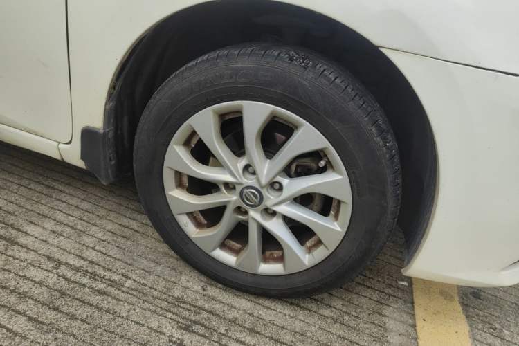 Used Nissan Sylphy 2016 1.6 XL CVT Deluxe Edition Right Front Wheel Hub