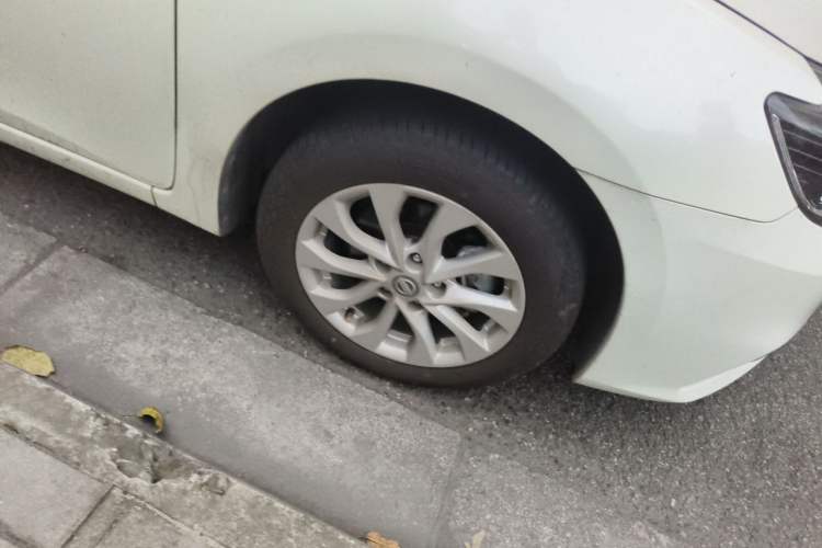 Used Nissan Sylphy 2016 1.6XV CVT Smart Enjoyment Version Right Front Wheel Hub
