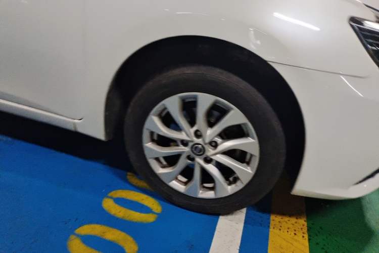 Used Nissan Sylphy 2016 1.6XV CVT Smart Enjoyment Version Right Front Wheel Hub