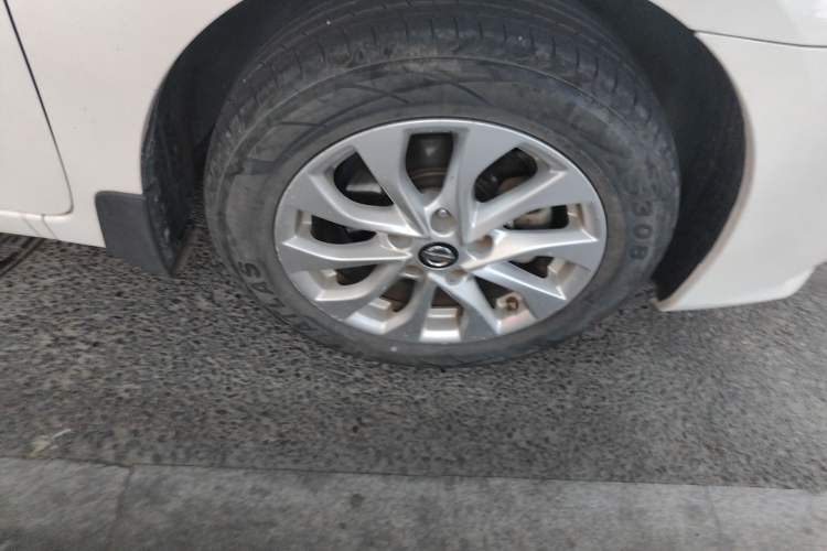 Used Nissan Sylphy 2016 1.6 XL CVT Luxury Edition Right Front Wheel Hub