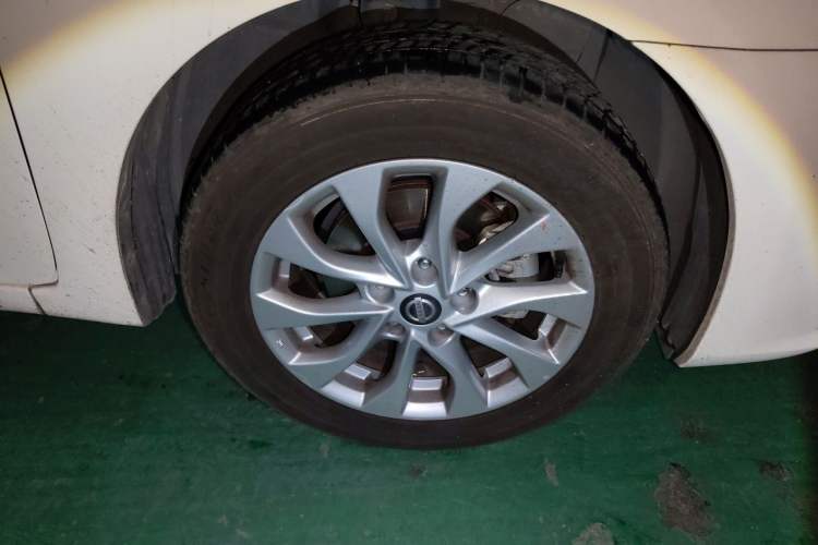 Used Nissan Sylphy 2016 1.6 XL CVT Deluxe Edition Right Front Wheel Hub
