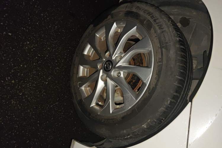 Used Nissan Sylphy 2016 1.6 XL CVT Deluxe Edition Right Front Wheel Hub