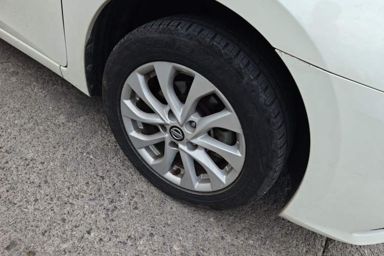 Used Nissan Sylphy 2016 1.6 XL CVT Deluxe Edition Right Front Wheel Hub