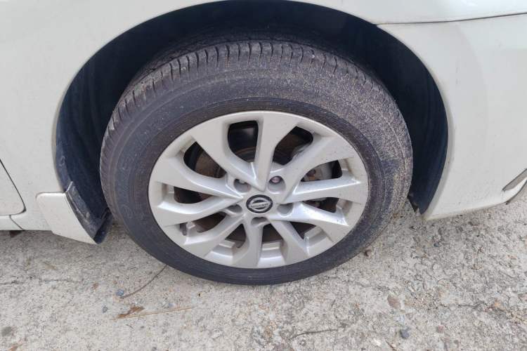 Used Nissan Sylphy 2016 1.6 XL CVT Luxury Edition Right Front Wheel Hub