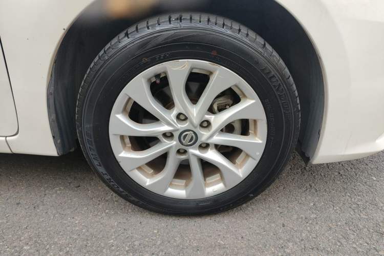 Used Nissan Sylphy 2016 1.6 XL CVT Deluxe Edition Right Front Wheel Hub