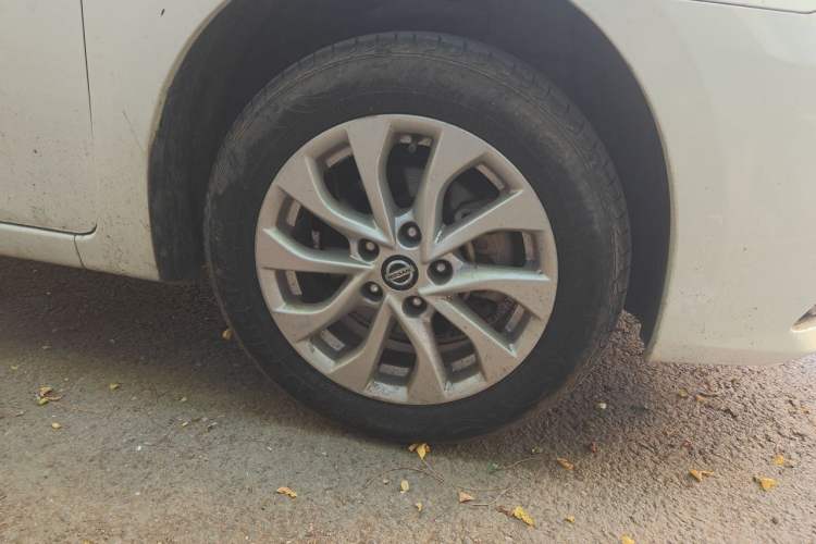 Used Nissan Sylphy 2016 1.6 XL CVT Deluxe Edition Right Front Wheel Hub
