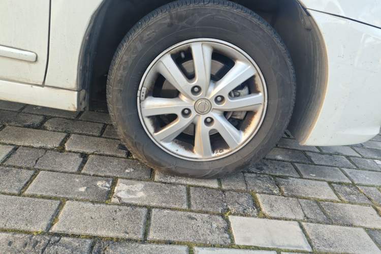Used Nissan Sylphy 2016 Classic 1.6XE Automatic Leading Edition Right Front Wheel Hub