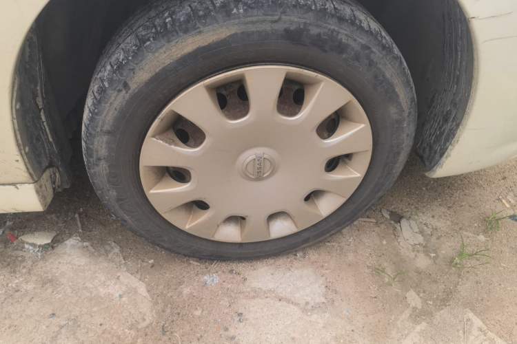 Used Nissan Sylphy 2016 Classic 1.6XE Manual Comfort Edition Right Front Wheel Hub