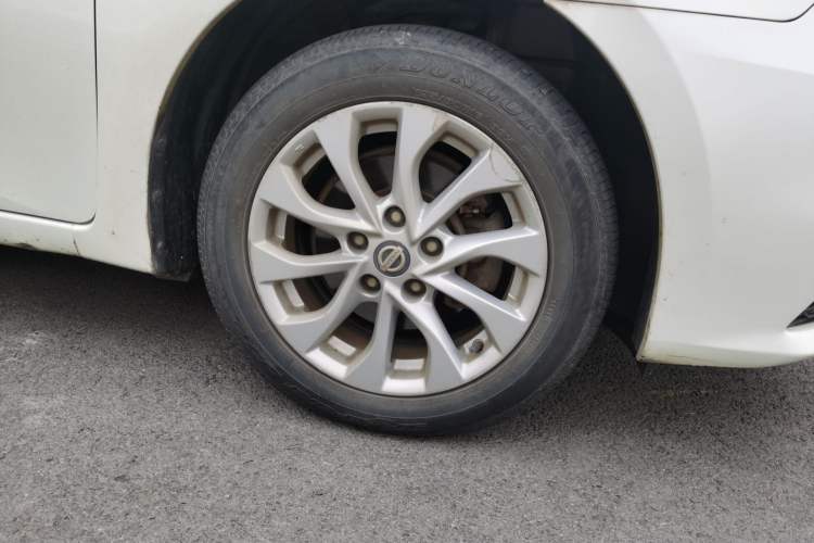 Used Nissan Sylphy 2016 1.6 XL CVT Deluxe Edition Right Front Wheel Hub