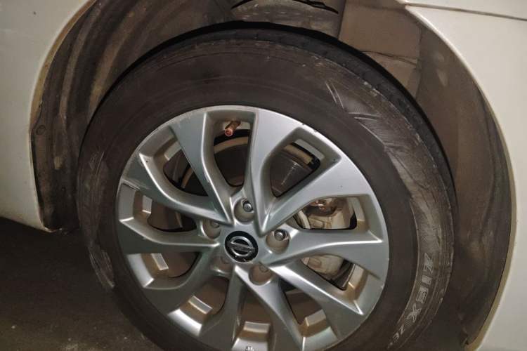 Used Nissan Sylphy 2016 1.6 XL CVT Luxury Edition Right Front Wheel Hub