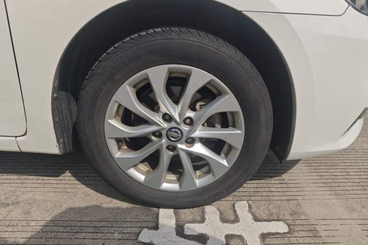 Used Nissan Sylphy 2016 1.6XV CVT Smart Enjoyment Version Right Front Wheel Hub