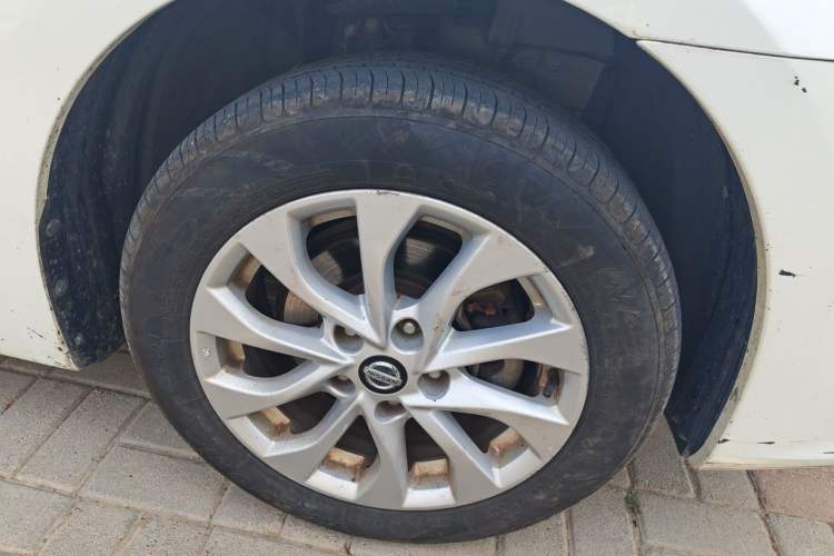 Used Nissan Sylphy 2016 1.6 XL CVT Luxury Edition Right Front Wheel Hub