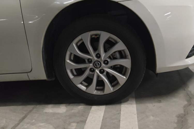 Used Nissan Sylphy 2016 1.6XV CVT Smart Enjoyment Version Right Front Wheel Hub