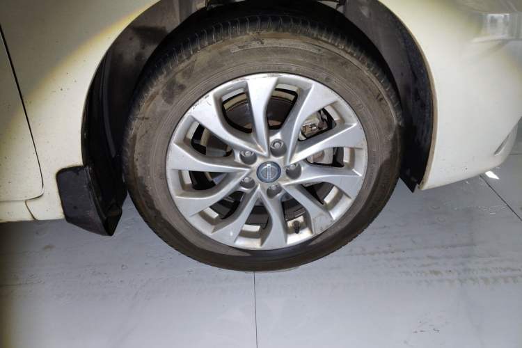Used Nissan Sylphy 2016 1.6XV CVT Smart Enjoyment Version Right Front Wheel Hub