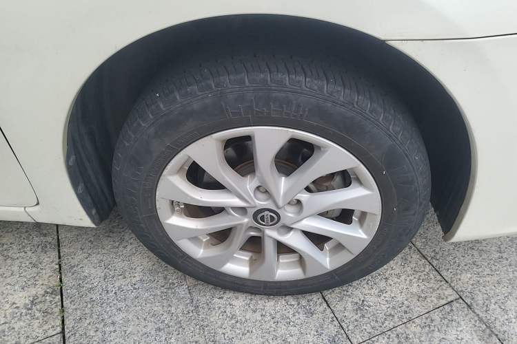 Used Nissan Sylphy 2016 1.6 XL CVT Deluxe Edition Right Front Wheel Hub