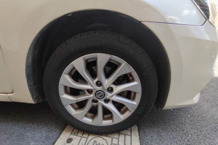Used Nissan Sylphy 2016 1.6 XL CVT Luxury Edition Right Front Wheel Hub