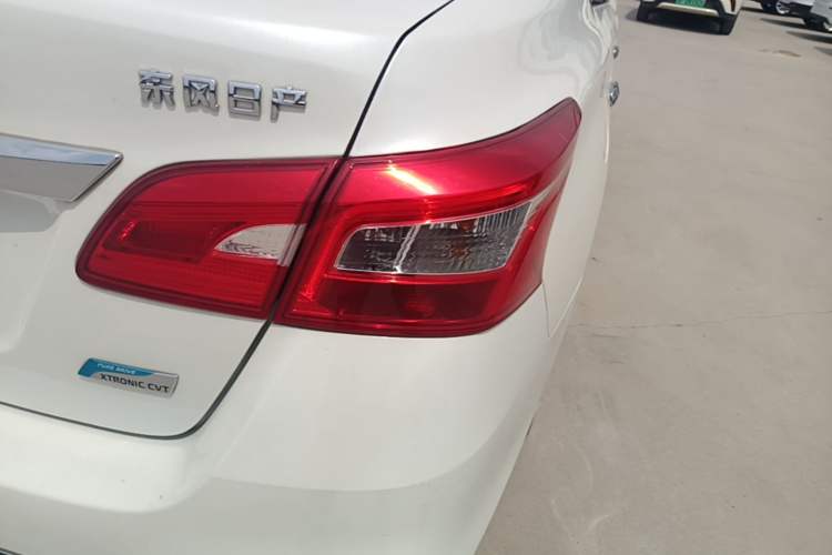 Used Nissan Sylphy 2016 1.6XV CVT Smart Enjoyment Version Right Rear Taillight