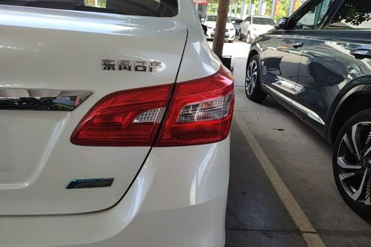 Used Nissan Sylphy 2016 1.6XV CVT Smart Enjoyment Version Right Rear Taillight