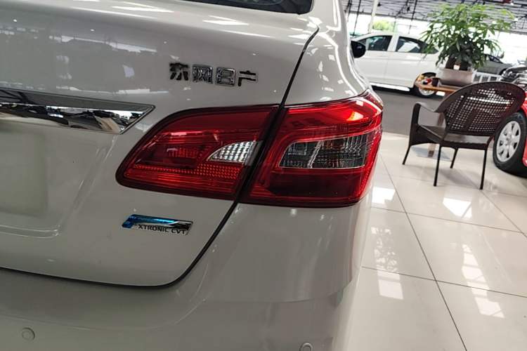Used Nissan Sylphy 2016 1.6XV CVT Smart Enjoyment Version Right Rear Taillight