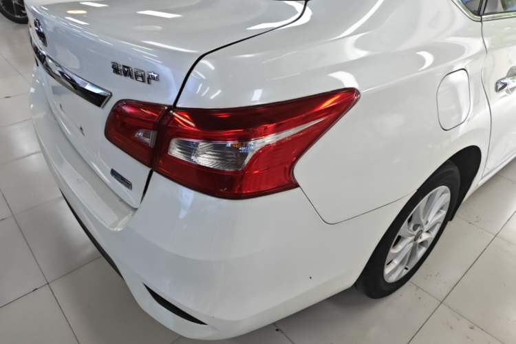 Used Nissan Sylphy 2016 1.6XV CVT Smart Enjoyment Version Right Rear Taillight