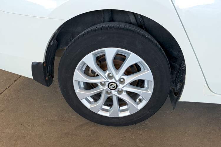 Used Nissan Sylphy 2016 1.6XV CVT Smart Enjoyment Version Right Rear Wheel Hub