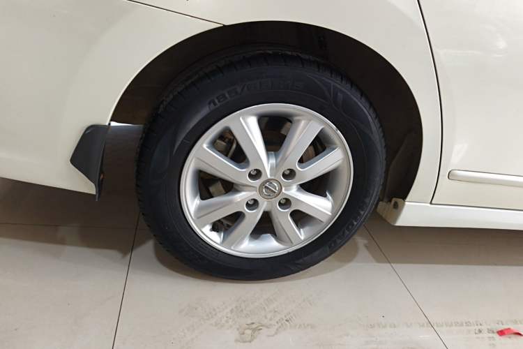 Used Nissan Sylphy 2016 Classic 1.6XE Manual Leading Edition Right Rear Wheel Hub