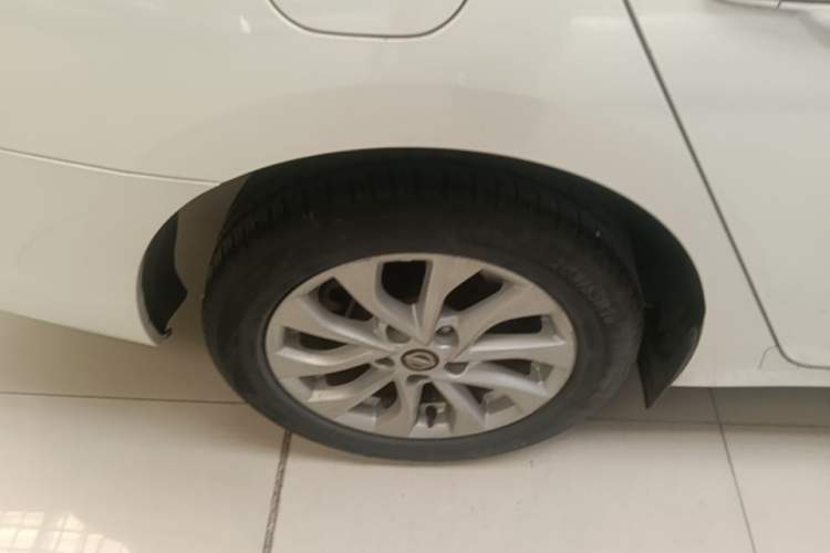 Used Nissan Sylphy 2016 1.6 XL CVT Deluxe Edition Right Rear Wheel Hub