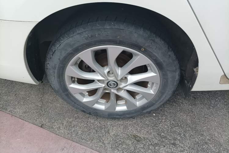 Used Nissan Sylphy 2016 1.6 XL CVT Luxury Edition Right Rear Wheel Hub