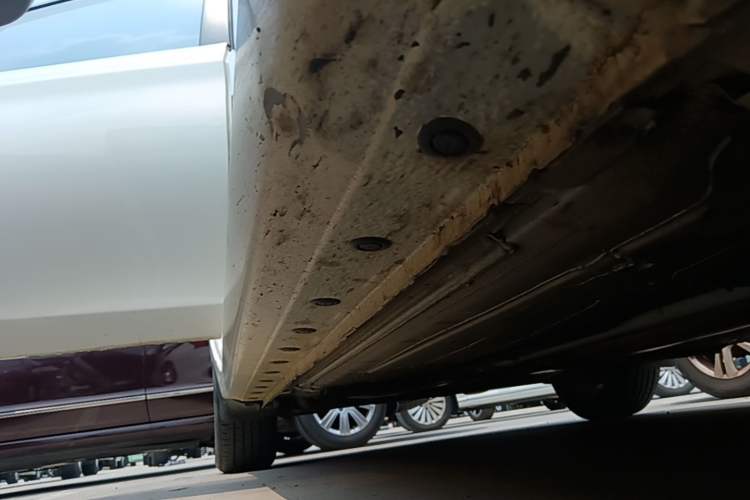 Used Nissan Sylphy 2016 1.6 XL CVT Deluxe Edition Right Side Sill