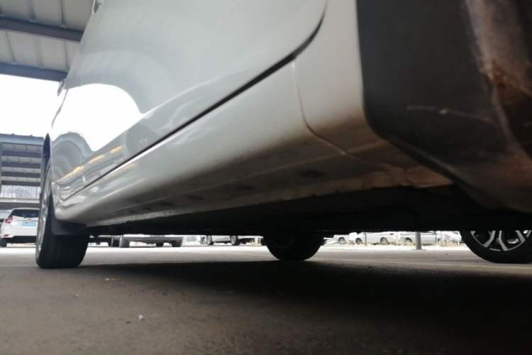 Used Nissan Sylphy 2016 1.6 XL CVT Deluxe Edition Right Side Sill