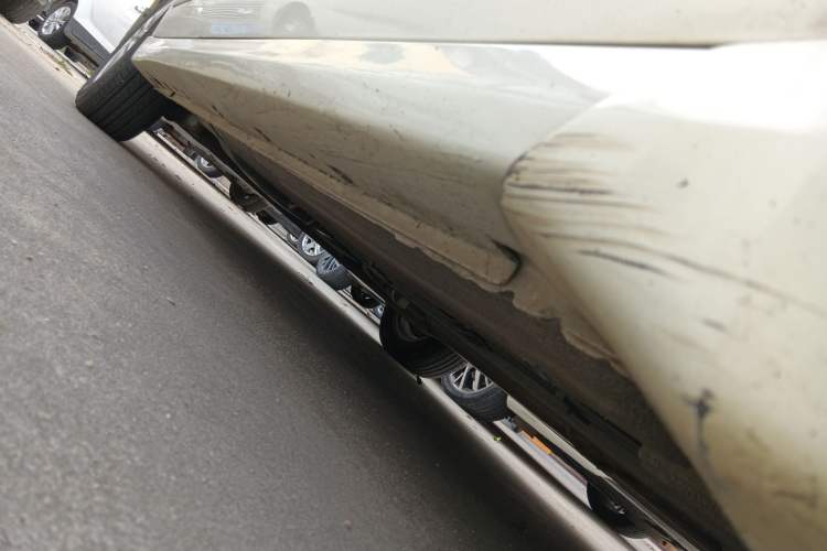 Used Nissan Sylphy 2016 Classic 1.6XE Automatic Leading Edition Right Side Sill