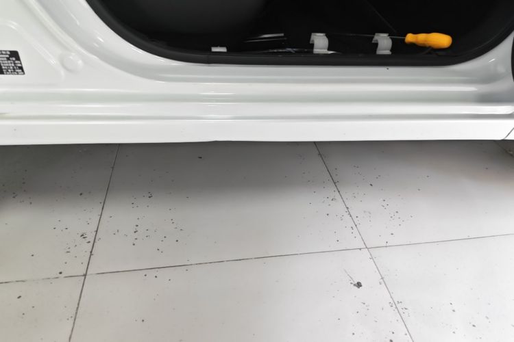 Used Nissan Sylphy 2016 1.6XV CVT Smart Enjoyment Version Right Side Sill