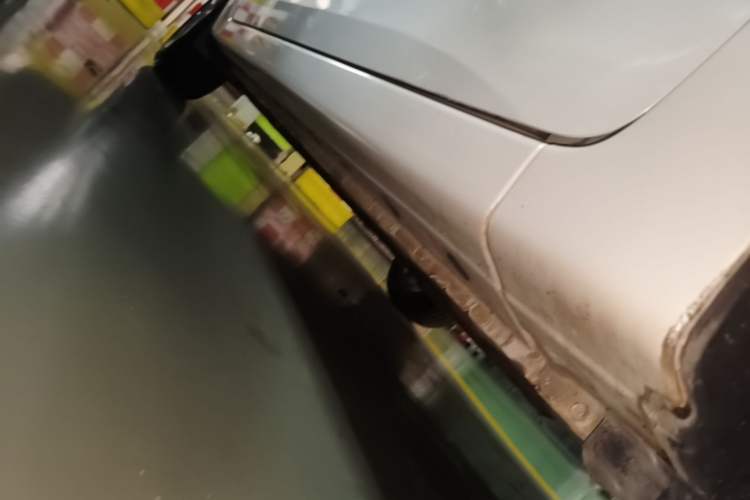Used Nissan Sylphy 2016 1.6 XL CVT Luxury Edition Right Side Sill