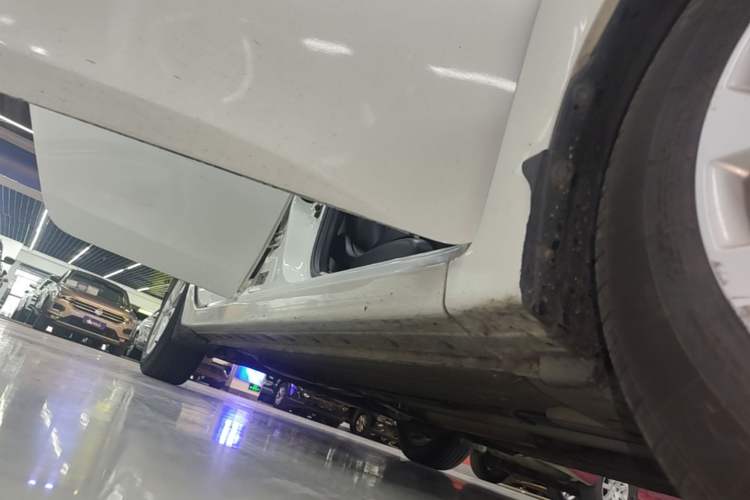 Used Nissan Sylphy 2016 1.6XV CVT Smart Enjoyment Version Right Side Sill