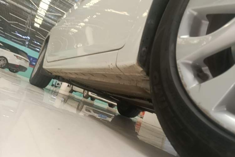 Used Nissan Sylphy 2016 1.6 XL CVT Deluxe Edition Right Side Sill
