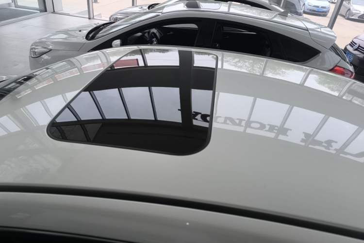 Used Nissan Sylphy 2016 1.6XV CVT Smart Enjoyment Version Roof