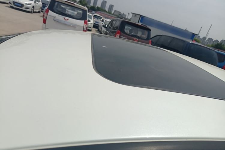 Used Nissan Sylphy 2016 1.6XV CVT Smart Enjoyment Version Roof