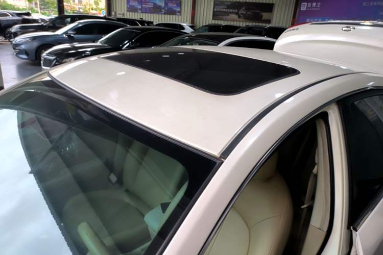 Used Nissan Sylphy 2016 Classic 1.6XE Automatic Leading Edition Roof